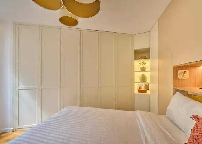 Beach - Kitchen - Wifi - Air Conditioning - Center - Tram